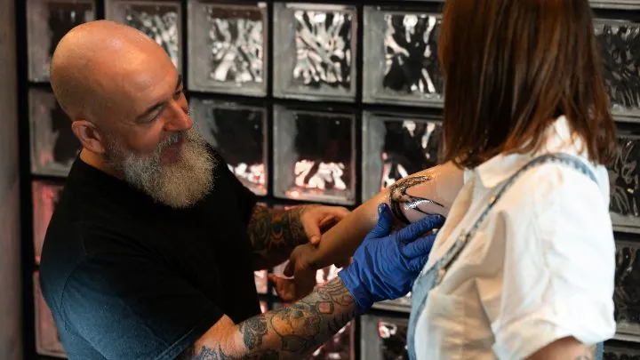 Tattoo and piercing studio appointment booking software demo